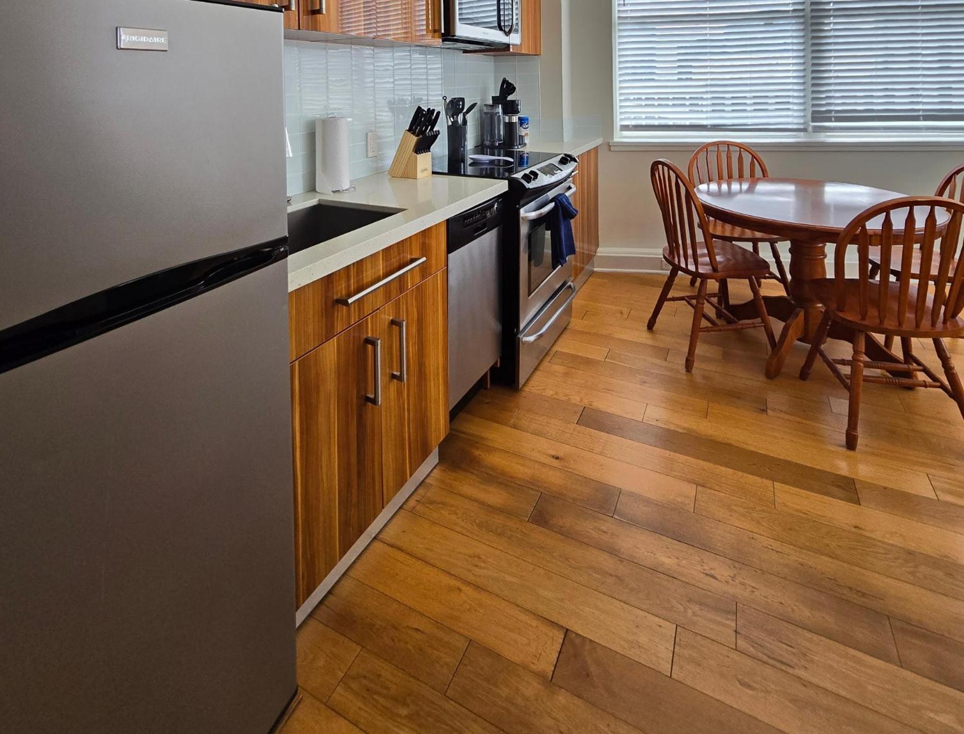 Amazing Condos Beautiful View 2 Blocks To French Quarter, Small Rooftop Pool, Gym, Seanger Theater, Super Dome, And Bourbon St New Orleans Oda fotoğraf