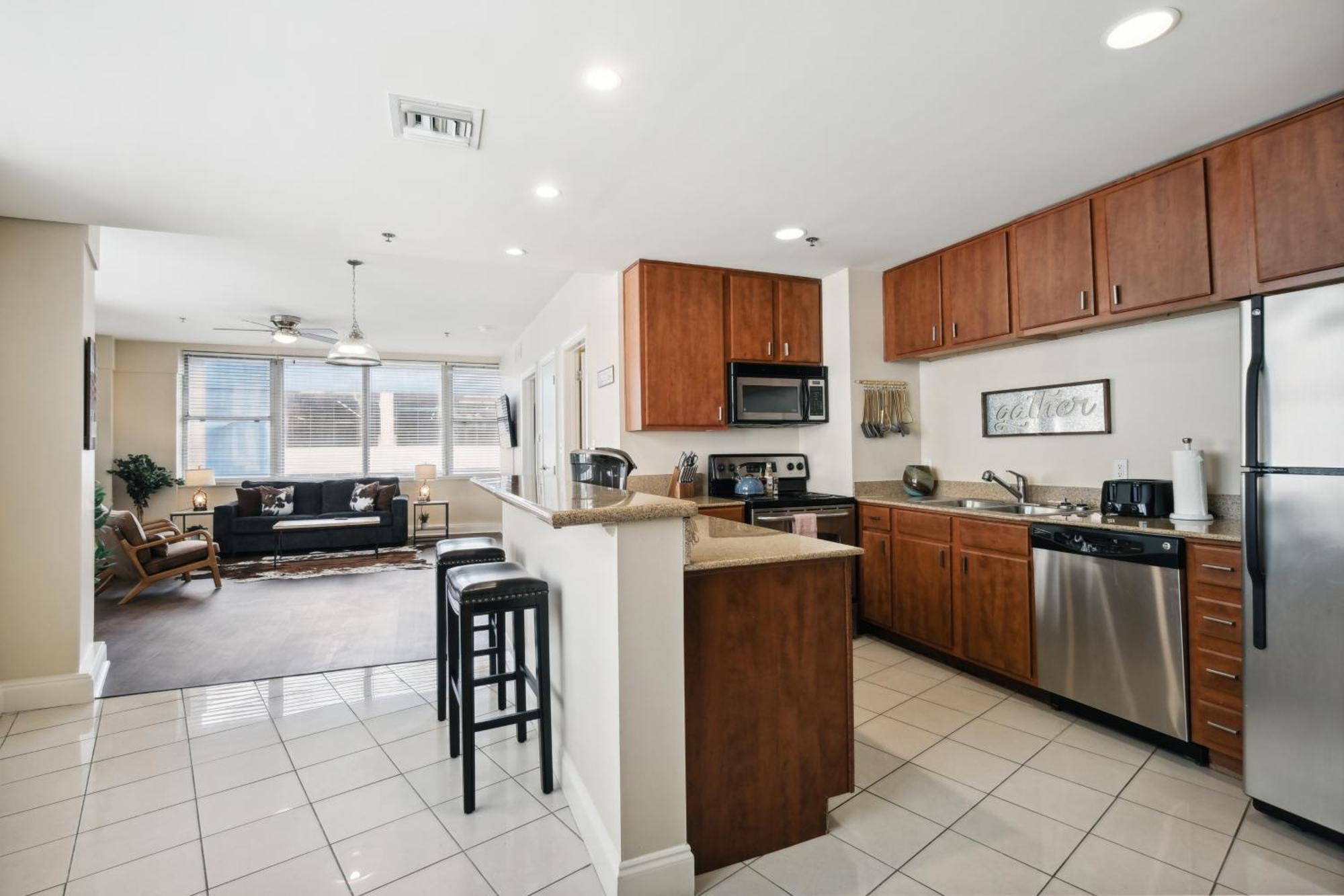Amazing Condos Beautiful View 2 Blocks To French Quarter, Small Rooftop Pool, Gym, Seanger Theater, Super Dome, And Bourbon St New Orleans Oda fotoğraf