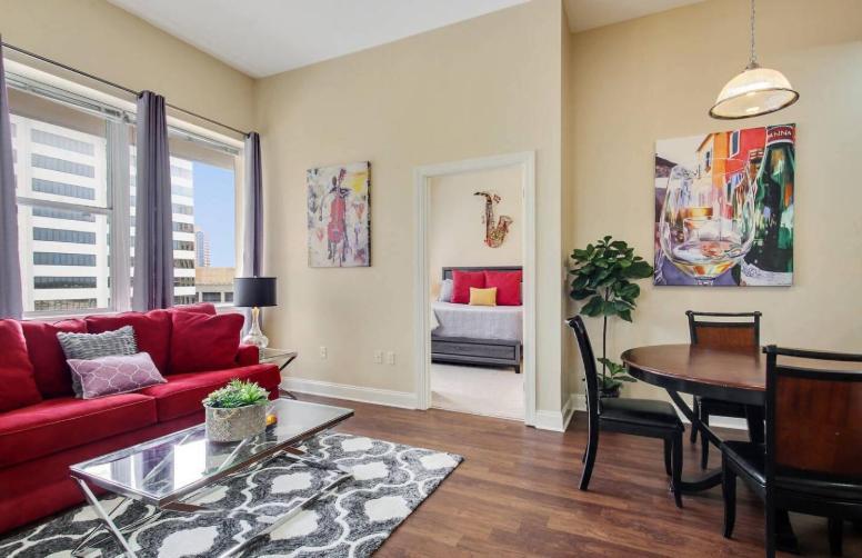 Amazing Condos Beautiful View 2 Blocks To French Quarter, Small Rooftop Pool, Gym, Seanger Theater, Super Dome, And Bourbon St New Orleans Dış mekan fotoğraf