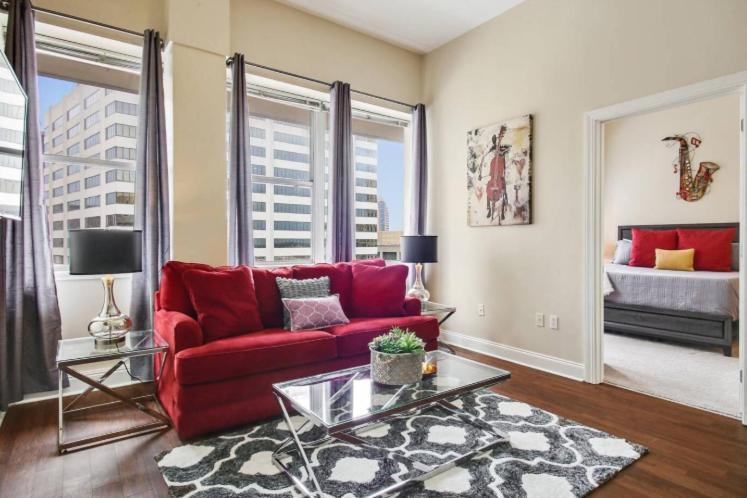 Amazing Condos Beautiful View 2 Blocks To French Quarter, Small Rooftop Pool, Gym, Seanger Theater, Super Dome, And Bourbon St New Orleans Dış mekan fotoğraf