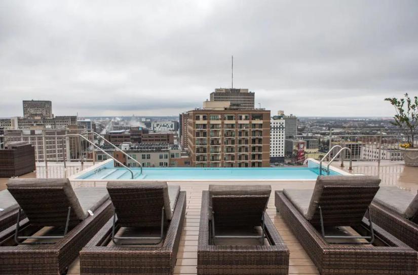Amazing Condos Beautiful View 2 Blocks To French Quarter, Small Rooftop Pool, Gym, Seanger Theater, Super Dome, And Bourbon St New Orleans Dış mekan fotoğraf