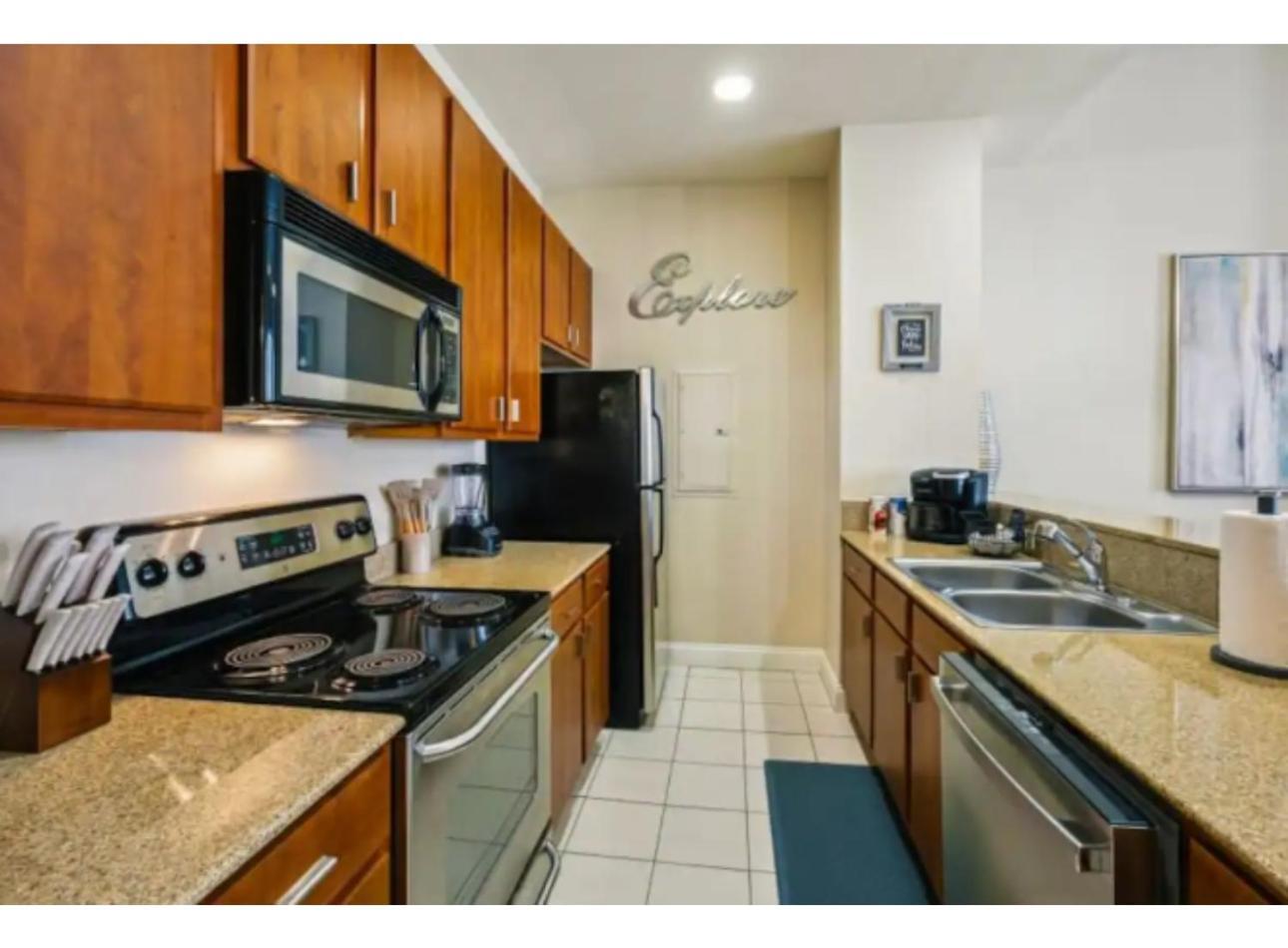 Amazing Condos Beautiful View 2 Blocks To French Quarter, Small Rooftop Pool, Gym, Seanger Theater, Super Dome, And Bourbon St New Orleans Oda fotoğraf