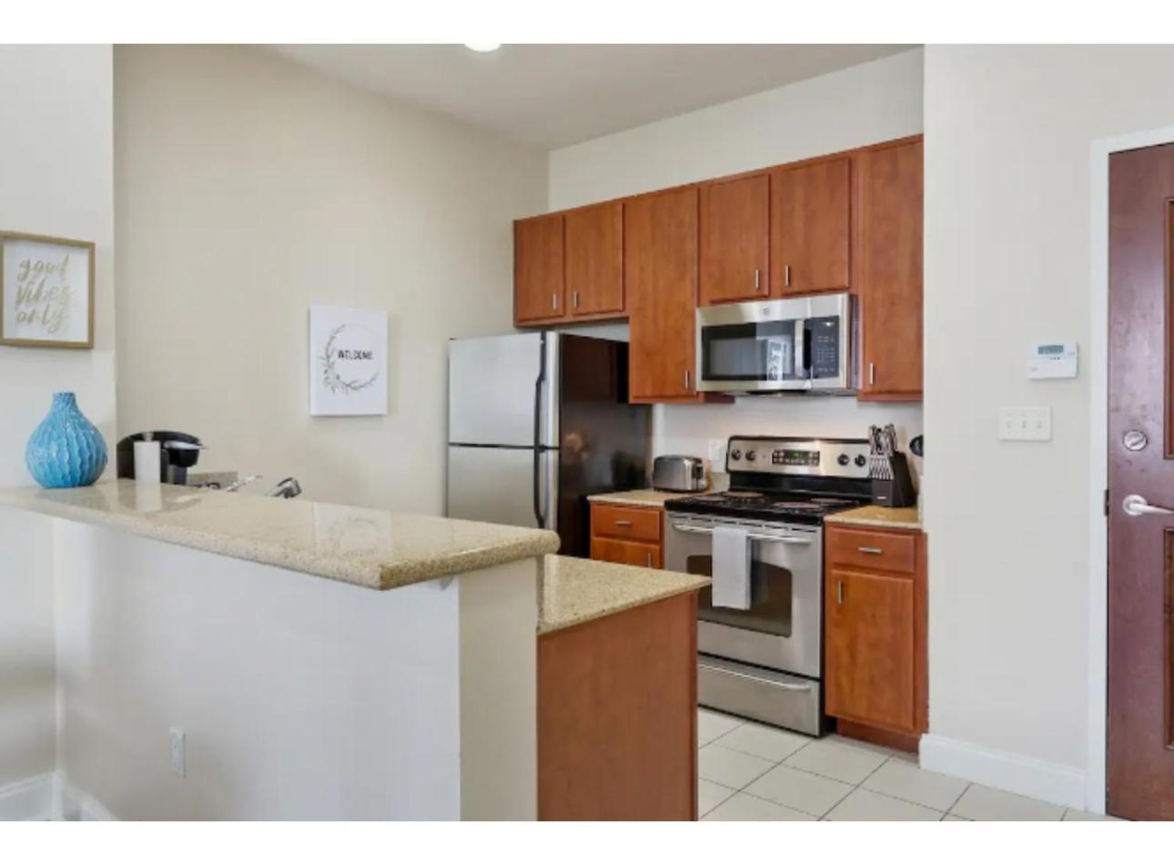 Amazing Condos Beautiful View 2 Blocks To French Quarter, Small Rooftop Pool, Gym, Seanger Theater, Super Dome, And Bourbon St New Orleans Oda fotoğraf