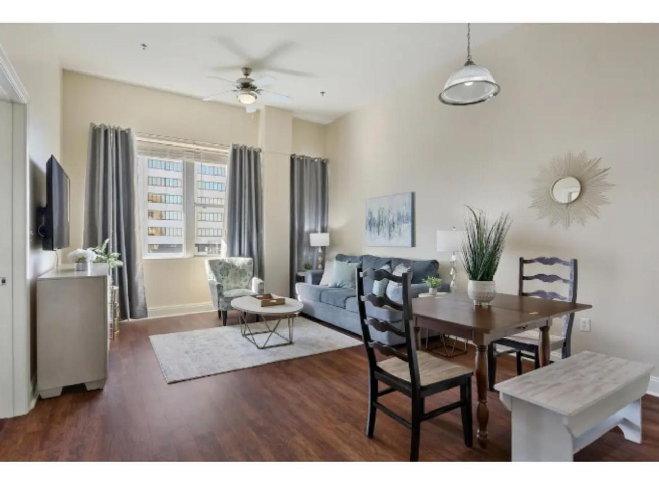 Amazing Condos Beautiful View 2 Blocks To French Quarter, Small Rooftop Pool, Gym, Seanger Theater, Super Dome, And Bourbon St New Orleans Oda fotoğraf