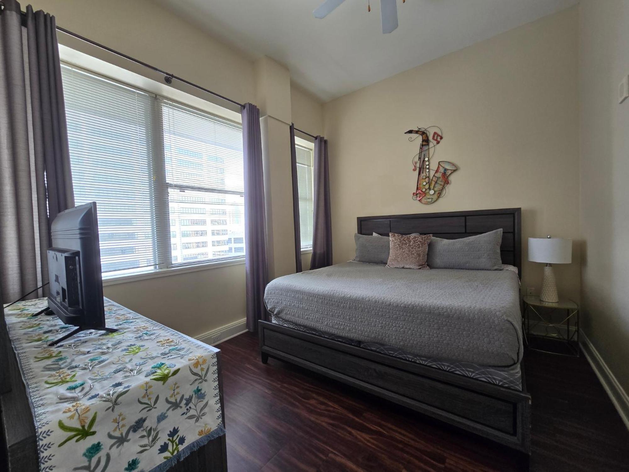Amazing Condos Beautiful View 2 Blocks To French Quarter, Small Rooftop Pool, Gym, Seanger Theater, Super Dome, And Bourbon St New Orleans Oda fotoğraf